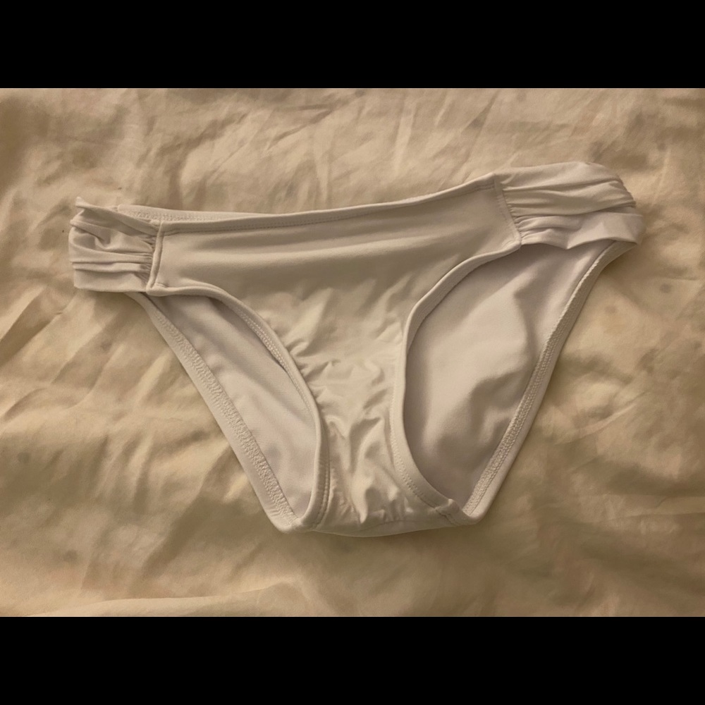 Bathing suit bottoms